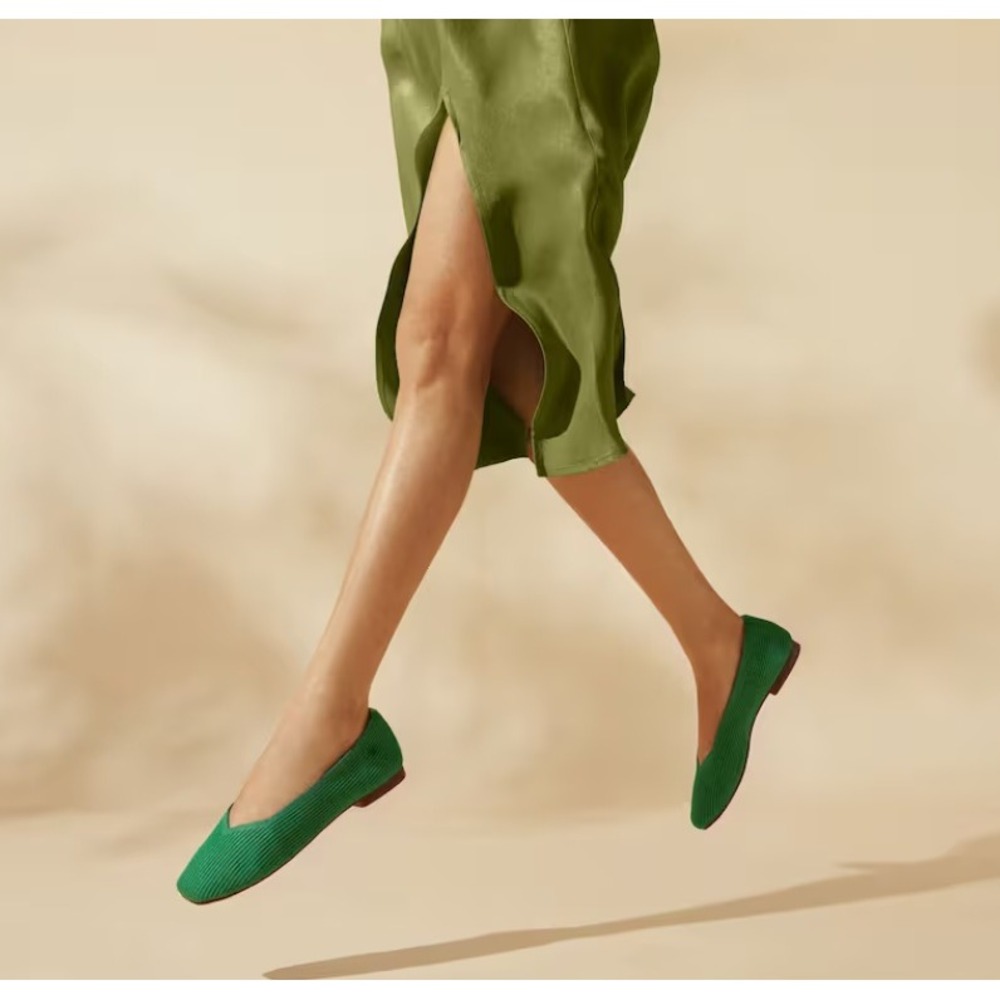 VIVAIA Margot 2.0 Forest Green Square Toe V-Cut Knit Flats EU 39 W US 8 W NEW
